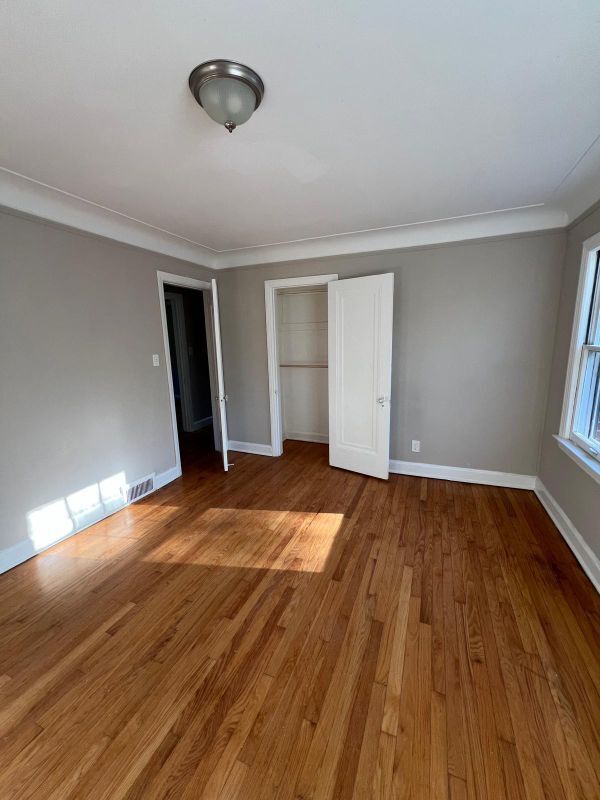 Building Photo - 5214 Hereford St