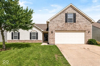 Building Photo - 2747 Foxbriar Pl