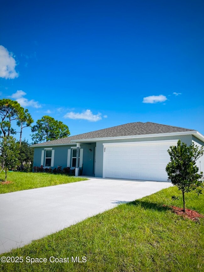 Building Photo - 1101 San Filippo Dr SE