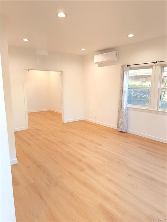 Building Photo - 1253 Del Rey Ave