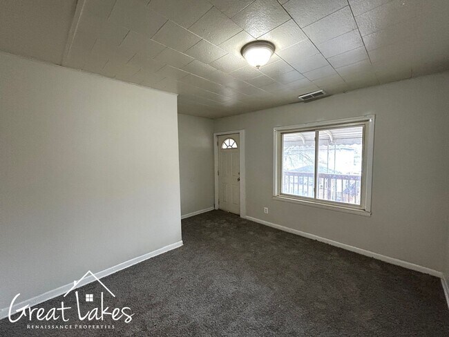 Building Photo - 8126 Gartner St