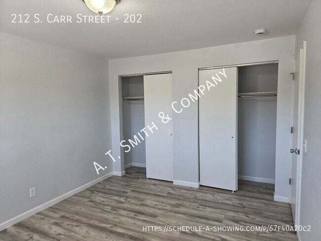 Building Photo - 212 S Carr St