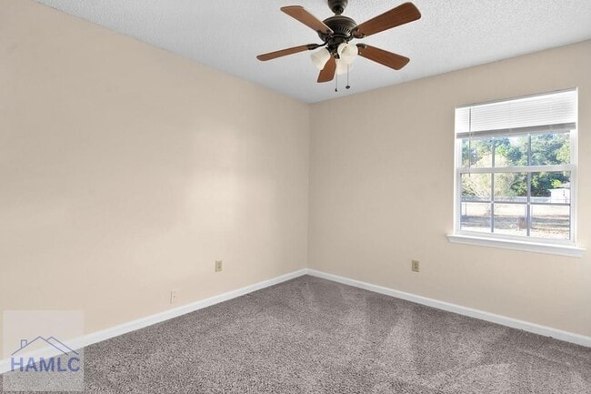 Building Photo - 934 Poppleton Dr