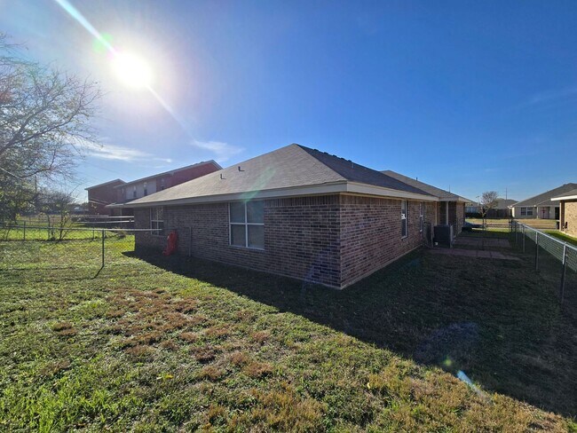 Building Photo - 3804 Littleleaf Ct