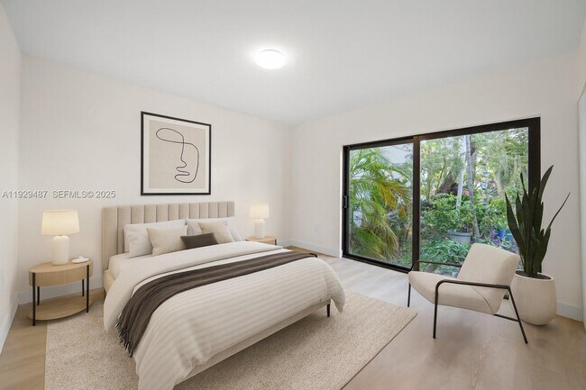 Building Photo - 7994 Crespi Blvd