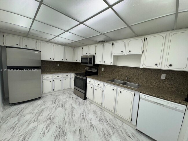 Building Photo - 6970 NW 186th St