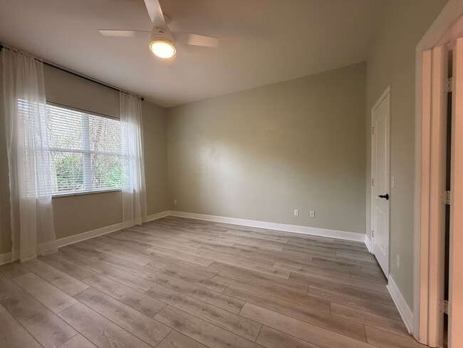 Building Photo - Beautiful 3 Bedroom 2 Bath Halifax Plantation Home AVAILABLE IMMEDIATELY!!!