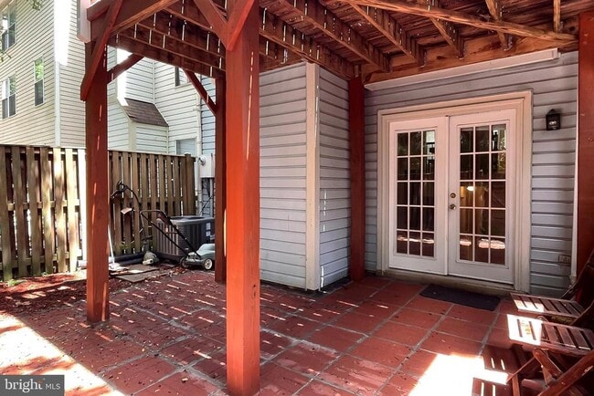 Building Photo - 9694 Poindexter Ct