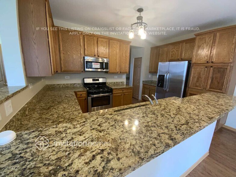 Building Photo - 305 Kensington Dr