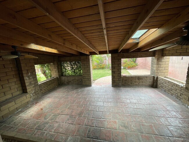 Building Photo - California Ranch Home in the Heart of Lomita