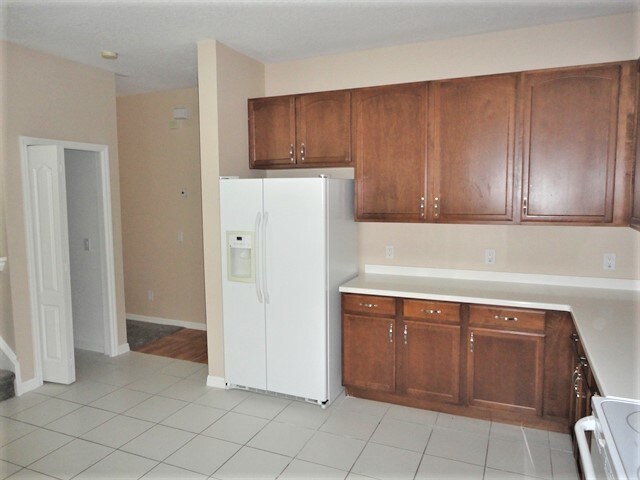 Building Photo - 20313 Merry Oak Ave