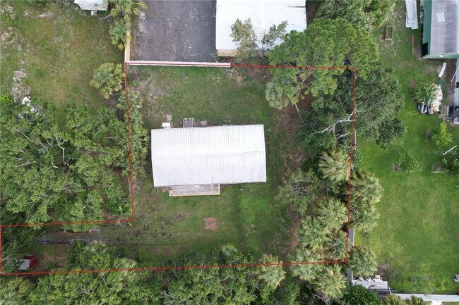 Building Photo - 1305 Sweeney Dr
