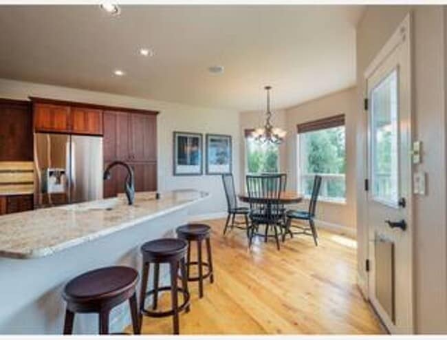 Building Photo - $3,495 / 3 BD House in Ranch Club Neighbor...