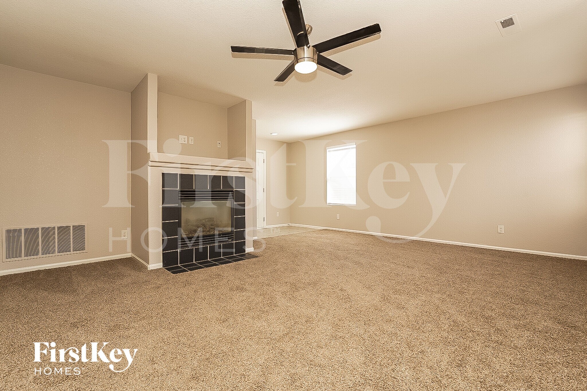 Building Photo - 783 Willow Dr