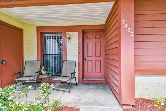 Building Photo - 7433 Greystone Dr