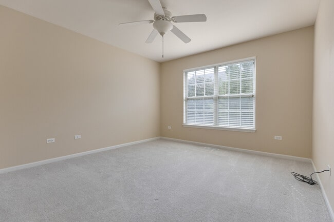 Building Photo - 419 Vaughn Cir