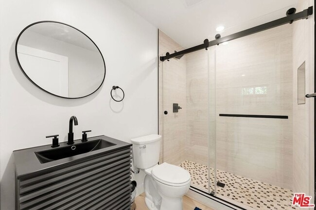 Building Photo - 7103 Hatillo Ave