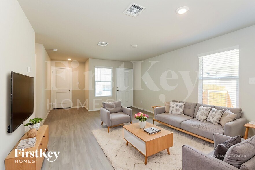 Building Photo - 10719 Prusiner Dr