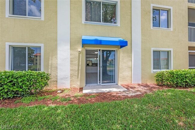 Building Photo - 8244 Key Royal Cir