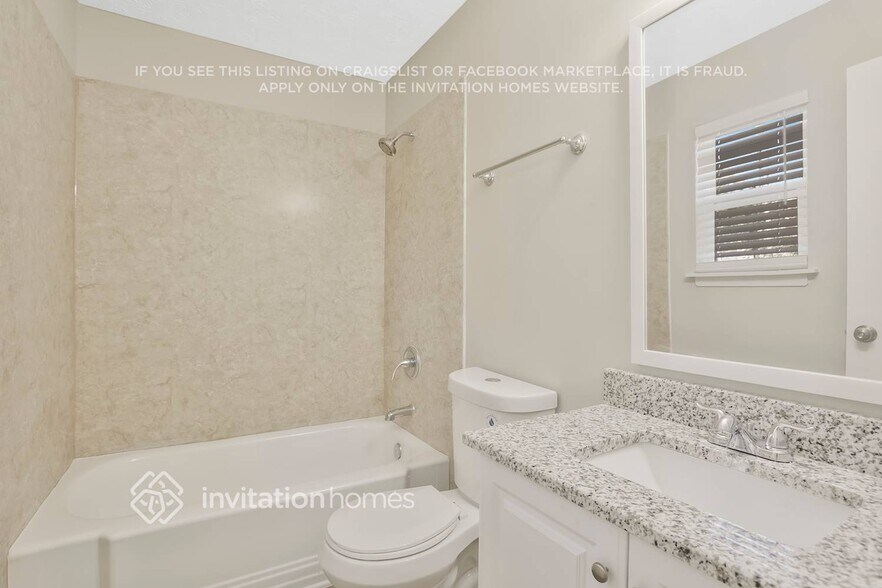 Building Photo - 5370 Zachary Dr