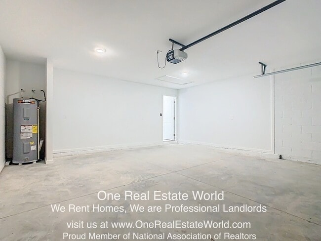 Building Photo - 5151 Bridgehaven Rd