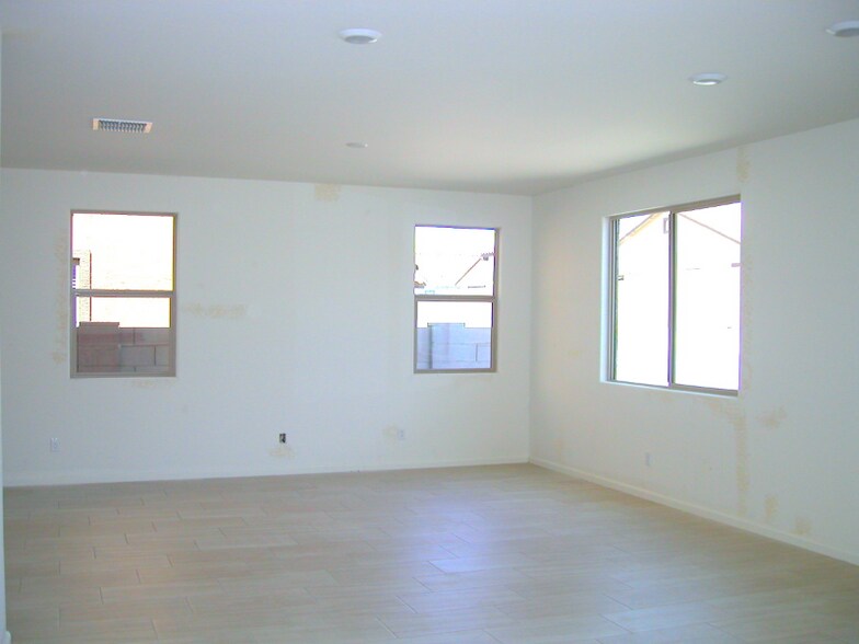 Building Photo - 1726 W Lacewood Pl