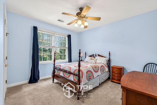 Building Photo - Spacious Retreat in Mt. Pleasant