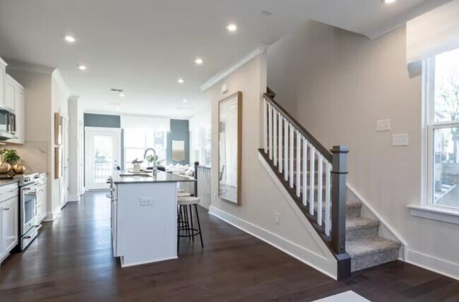 Building Photo - 4020 Capital Rdg Ct