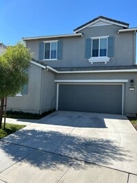 Building Photo - PET FRIENDLY