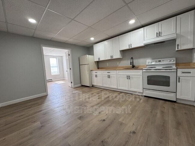 Building Photo - 229 Jonathan St