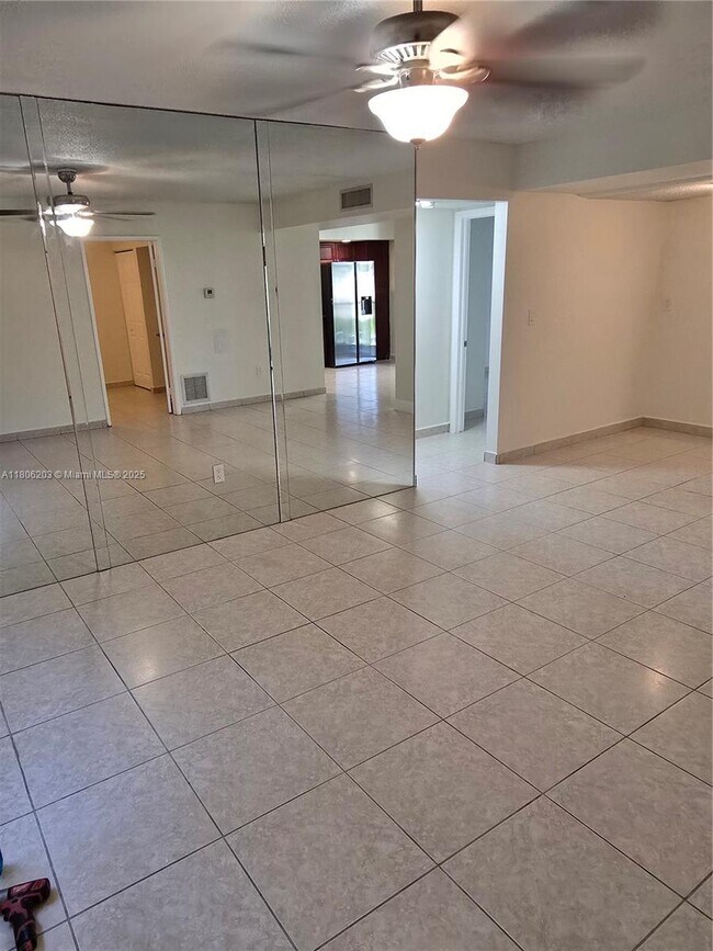 Building Photo - 8600 SW 133rd Avenue Rd