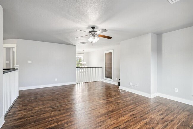 Building Photo - 12336 Pebble View Dr