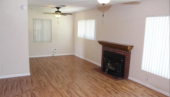 Building Photo - 2107 Rose Marie Dr