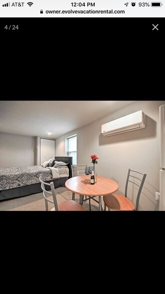Eating area - 3108 M Pl SE