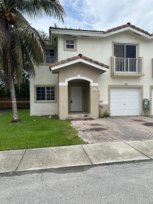 Primary Photo - 14070 SW 260th St