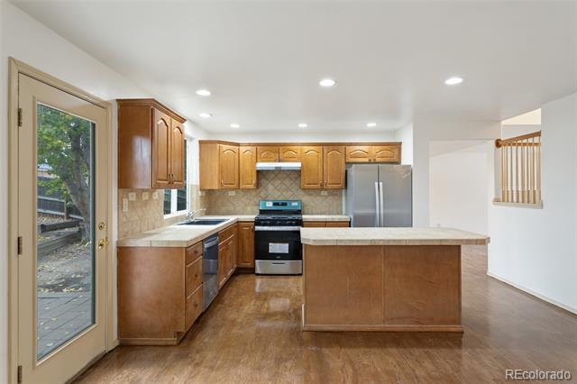 Building Photo - 7214 Grand Prairie Dr