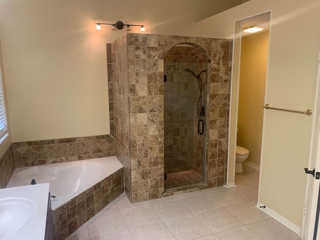 Building Photo - 4410 Shavano Cross