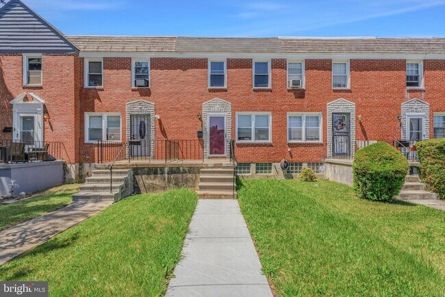 Building Photo - 586 Lucia Ave