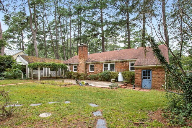 Building Photo - 3351 Scottview Dr