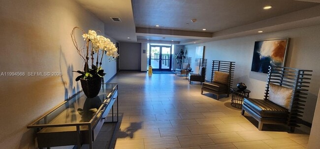 Building Photo - 5300 Paseo Blvd