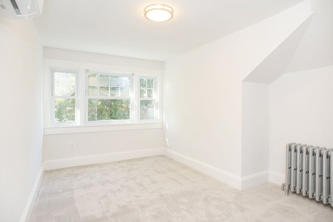 Building Photo - 530 First Street