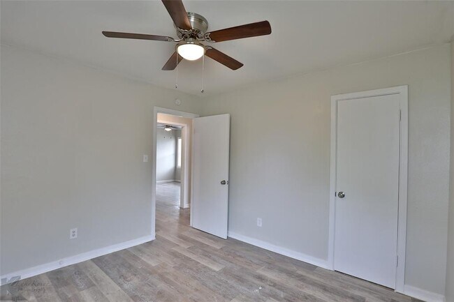 Building Photo - 1202 S San Jose Dr