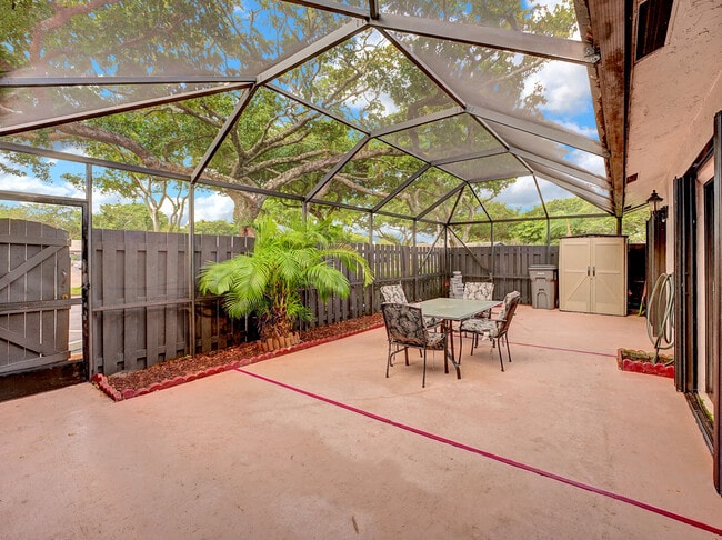 Building Photo - 1165 Summit Trail Cir