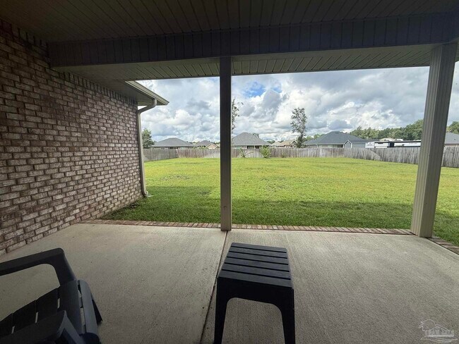 Building Photo - 5511 Micanopy Dr