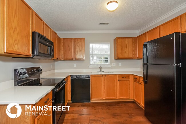 Building Photo - 4346 Fescue Pl SW
