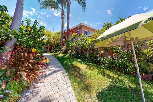 Building Photo - San Clemente Oasis