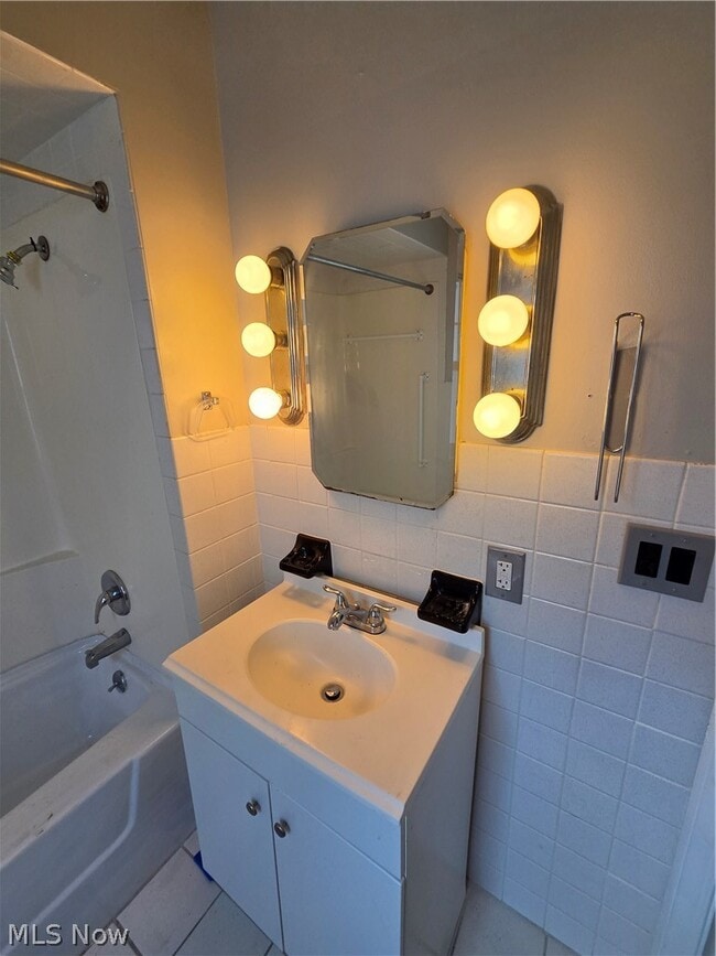 Building Photo - 994 Yellowstone Rd