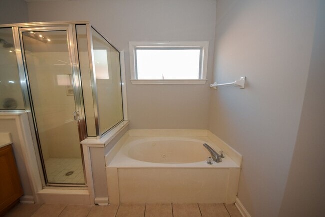 Building Photo - Great 3 bed, 2 bath home in Cordova with w...