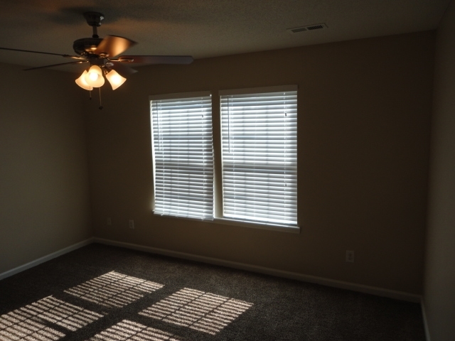 Building Photo - 3801 Mardela Spring Dr