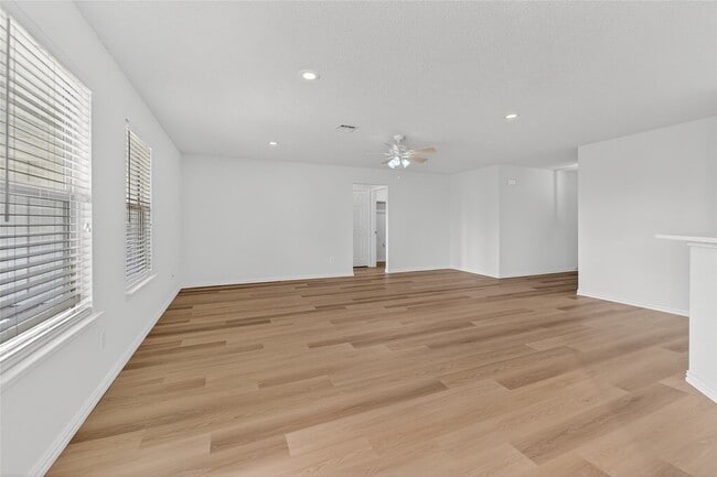 Building Photo - 145 Brushy Creek Ln